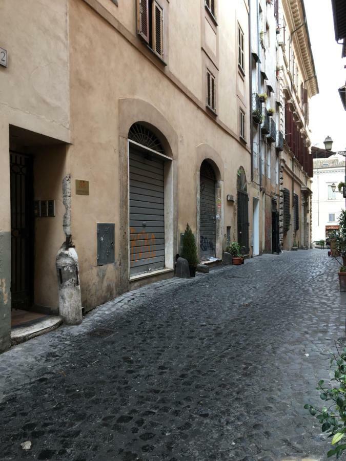 Bb Il Re Alla Reginella Guest House ローマ エクステリア 写真