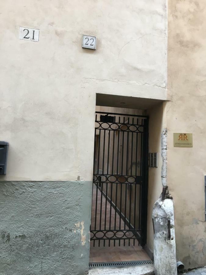 Bb Il Re Alla Reginella Guest House ローマ エクステリア 写真